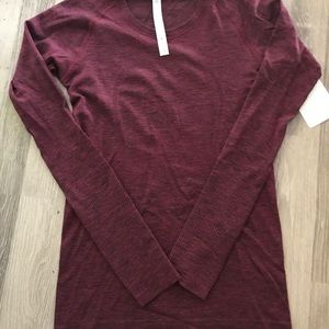 SOLD.NWT Lululemon long sleeve swiftly size 6 HEDA